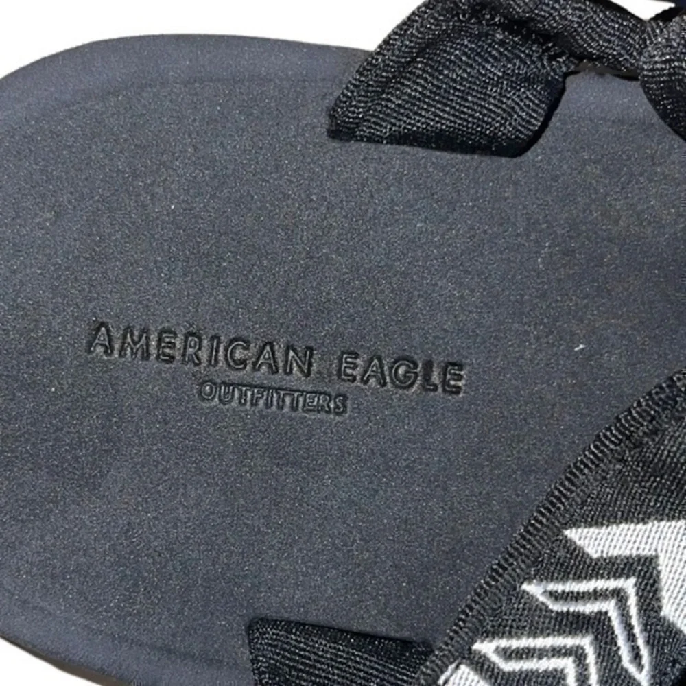 American Eagle Outfitters Men’s Sandals - Black & Gray Tribal Design - Size 11